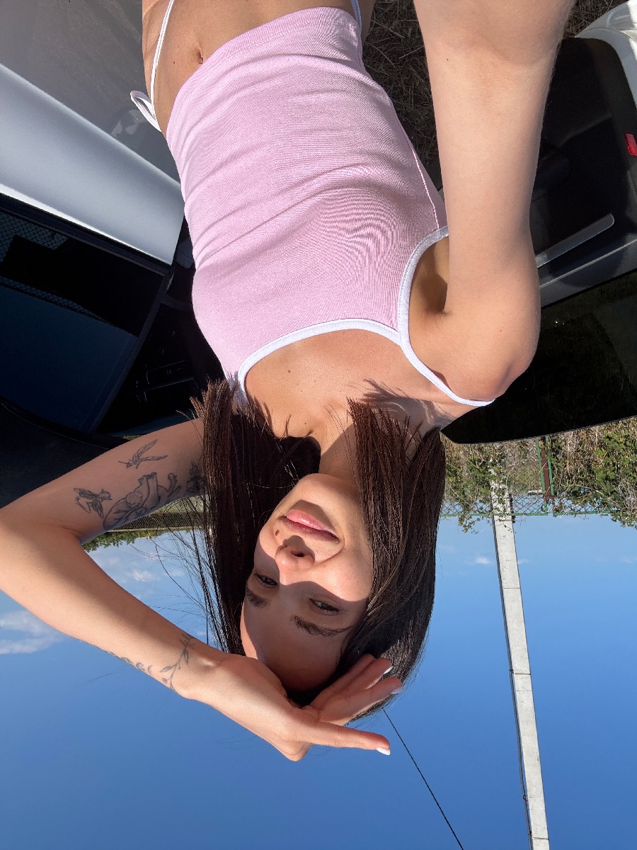 Sexy model Tina in Faisalabad